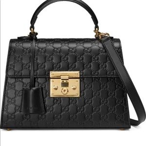 💯authentic Gucci signature padlock crossbody bag